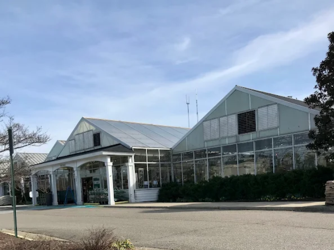 Huguenot Village Shopping Center